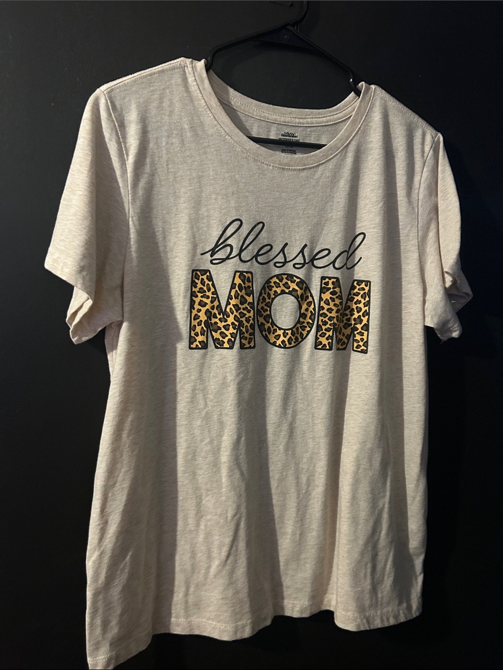 MOTHER Cream Tee with Leopard 'MOM' Graphic
